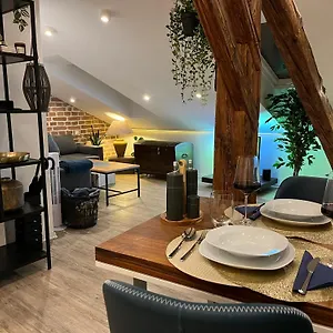  Apartment Beyond Staying